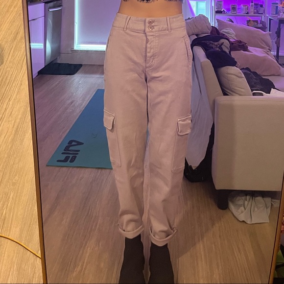 Aritzia Wilfred free cargo pants in mauve - Picture 2 of 3